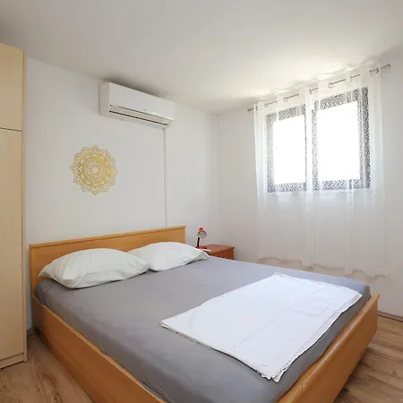 Apartman By The Sea Slatine, Ciovo - 16131 Slatine